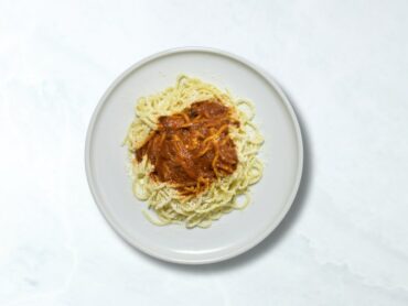 Spaghetti with tomato sauce